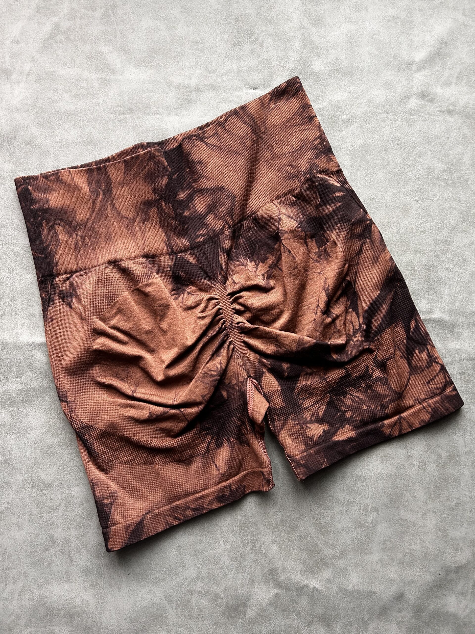 SHORT MANCHADO
